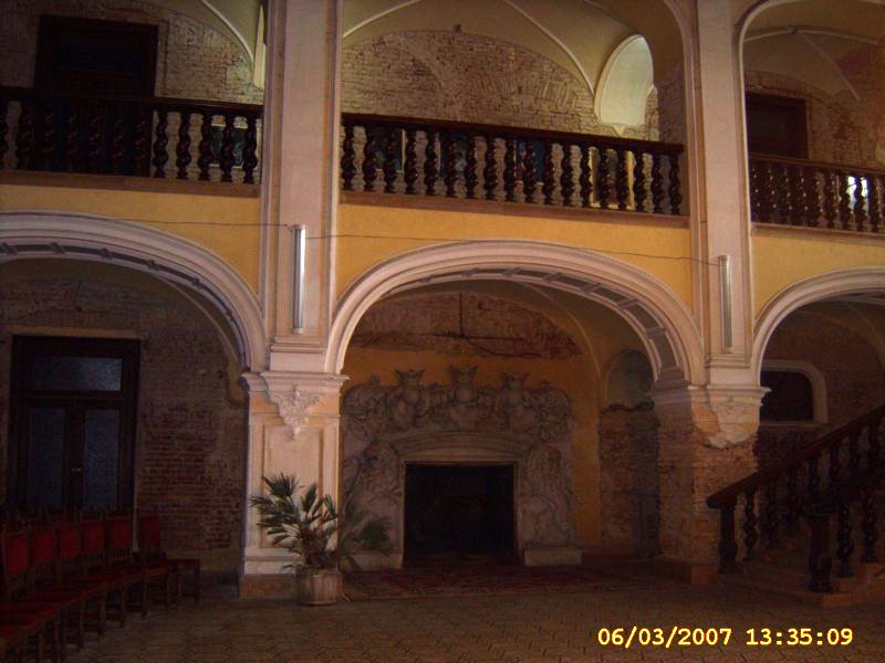 A Károlyi kastély belseje